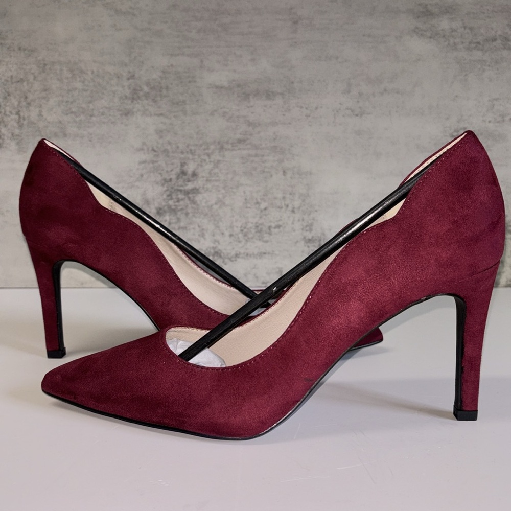 NEW| WOMEN’S FRENCH CONNECTION BURGUNDY SCALLOP PUMPS - Picture 4 of 9